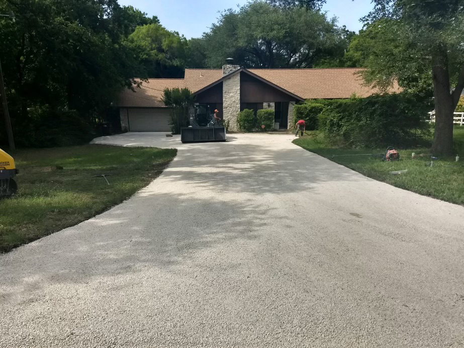 Gravel Driveway - CA